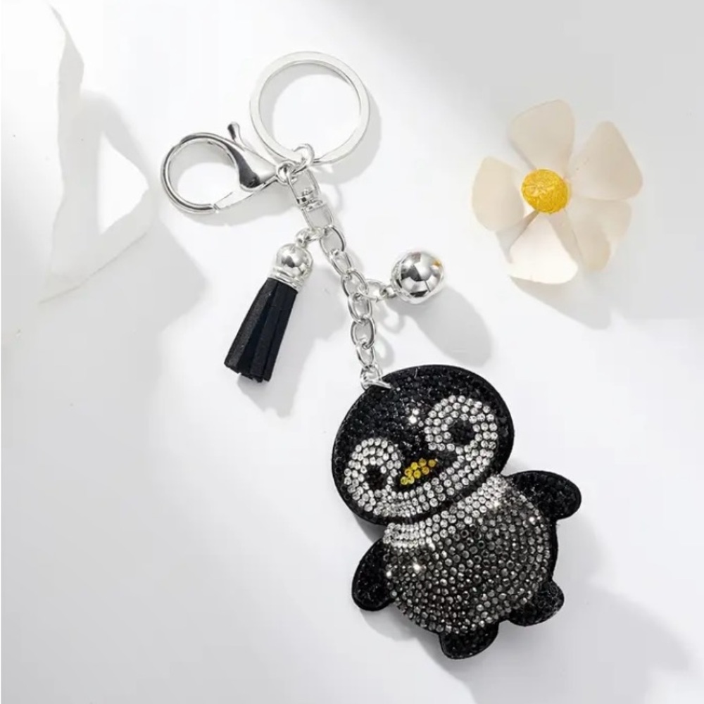 Sparkling Penguin Keychain - Picture 6 of 6